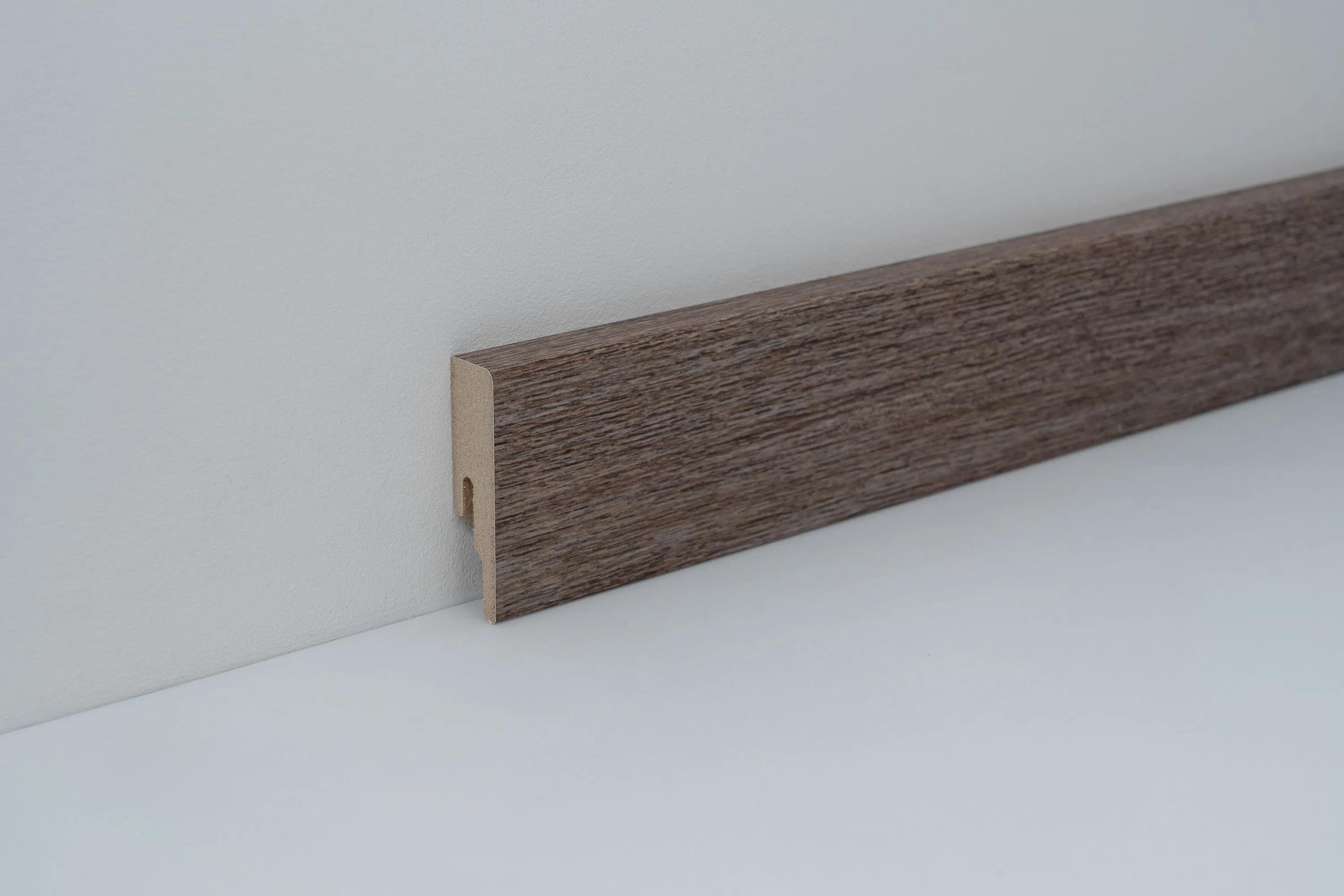 Accessories | Skirting board Unity 16 x 60 mm | F6010130